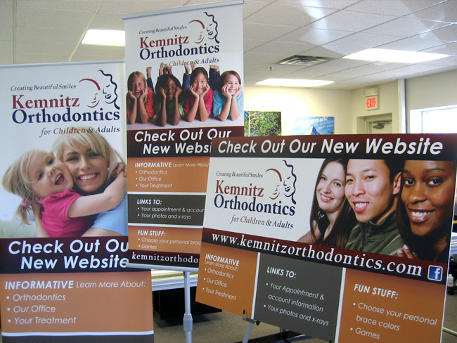 Roll Up Banner Stand - Kemnitz Orthodontics