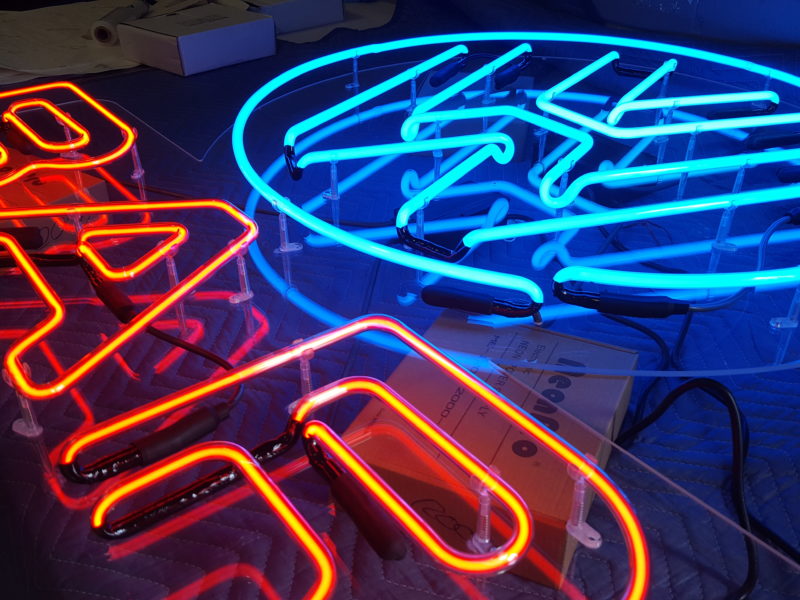 Illuminated Signs_VW Bar Sign