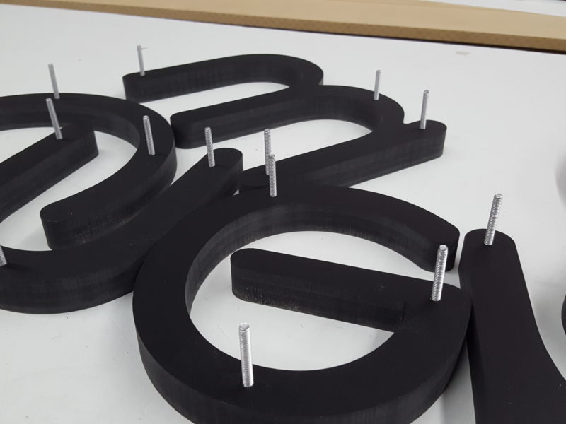 Dimensional Letters_Black Letters